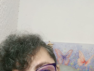 girl with the red hat