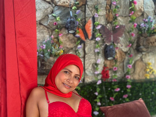 photos in red lingerie