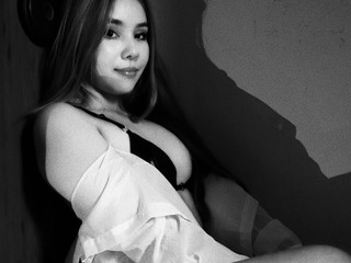 🖤 Monochrome Muse 🤍