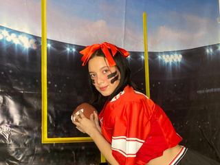 KNOW A LITTLE ABOUT ME ;)