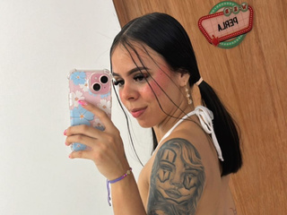 Im a sexy cow, you want my milky pussy?