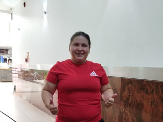 I love eating hamburgers