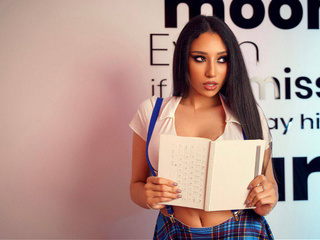 Latina especialmente