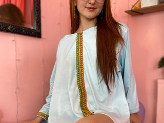 Do you want to play with me honey?