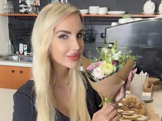 Flowers passion :) buy me some Roses