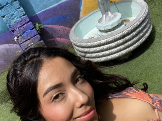 A sunny day in my yard