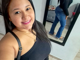 Velvet skin, wicked mind 🧠💄