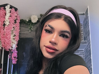 It excites me to feel your attention🥵😈