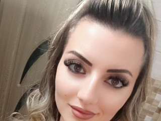 Red ♥️♥️♥️