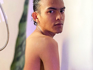 Every drop slips... but the look stays.