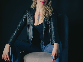 prety blonde