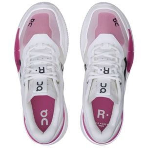 ON the Roger pro2 tennis shoes