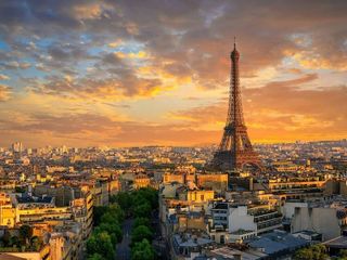 To have a dream vacantion to Paris