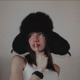 I want to buy a good camera so I can take beautiful videos for you guys.