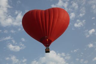 I want to fly in a hot air balloon