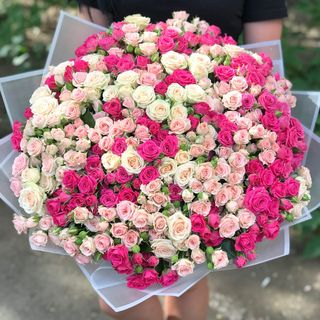 BOUQUET OF 101 SPRAY ROSES