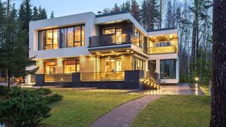 To the house of my dreams)