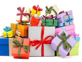 I dream of gifts and reviews on my profile))