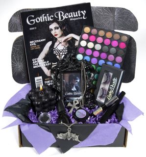 Gothic beauty make up