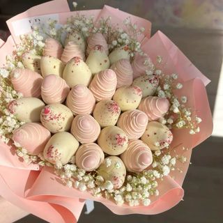 a bouquet of sweet additives