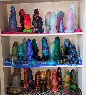 Collect a collection of DILDOs