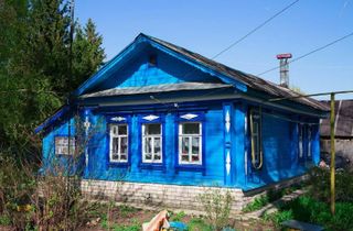 house outside the city)