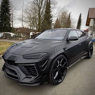 or Lamborghini Urus